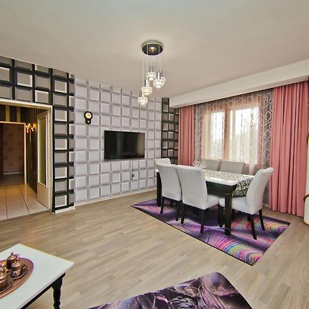 Perla 2-Bdrm In The Heart Of The City Warna Exterior foto
